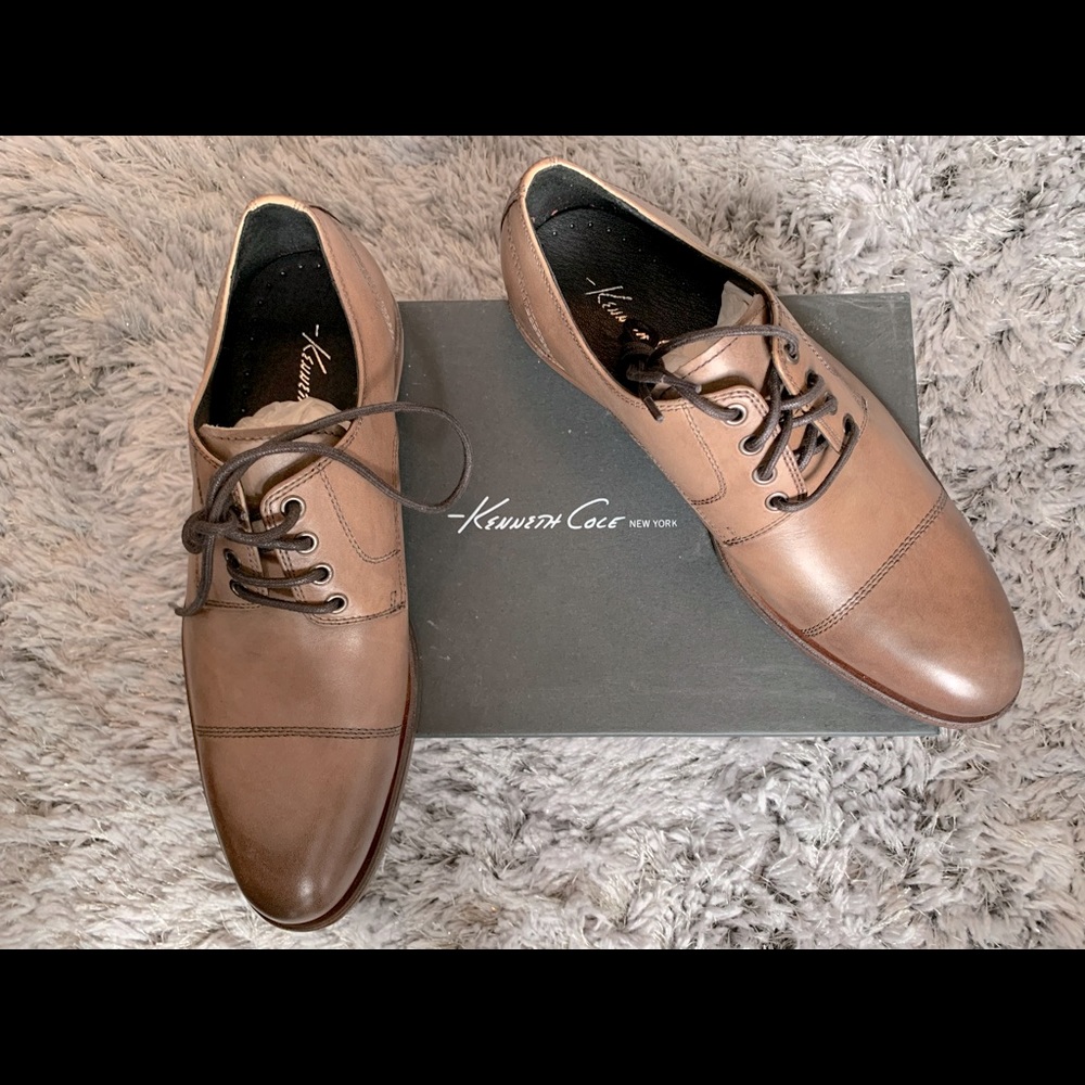 New Kenneth Cole Men’s Size 7 shoes